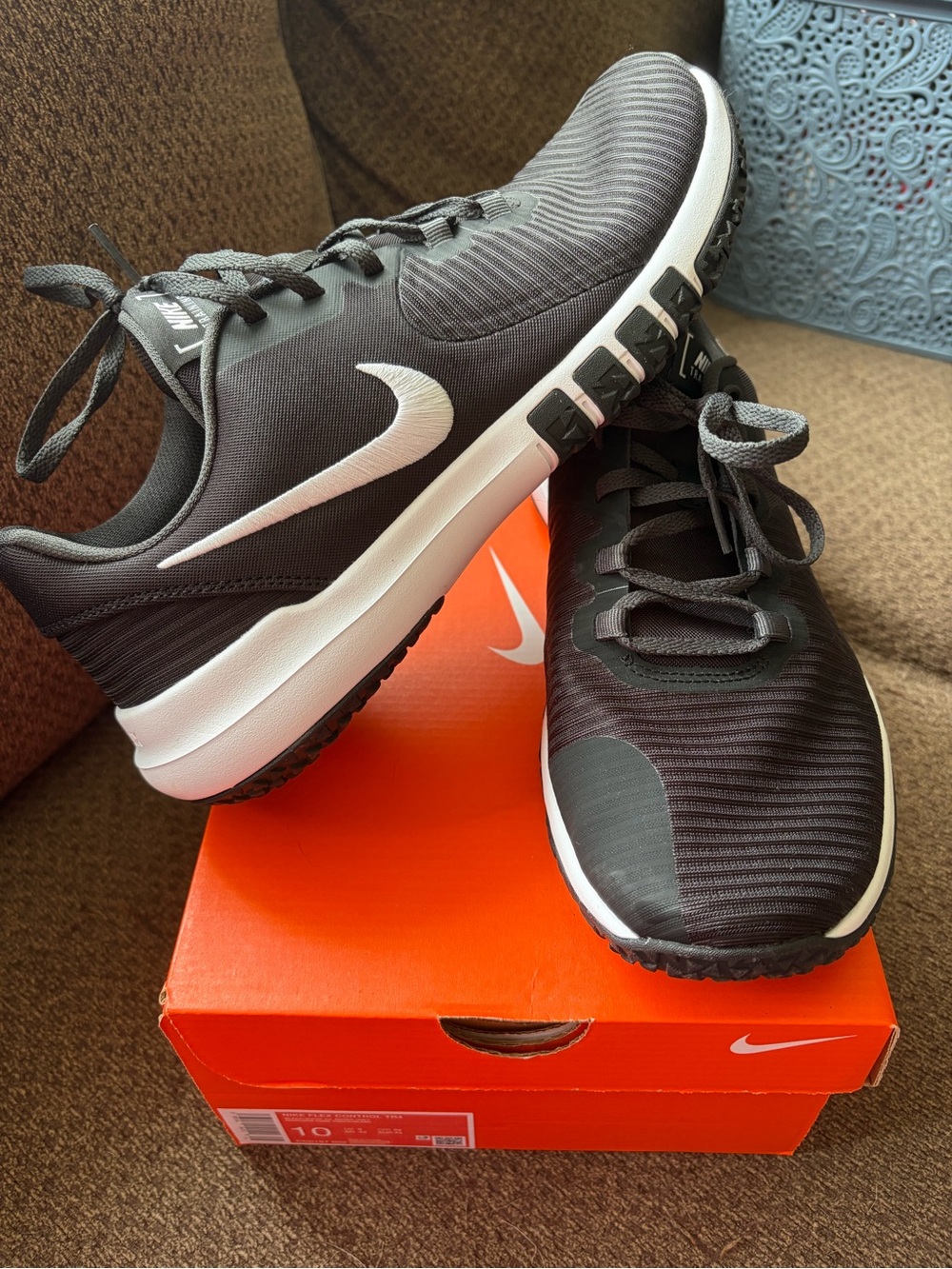 Nike Flex TR4 Men’s Black and White Sneakers
